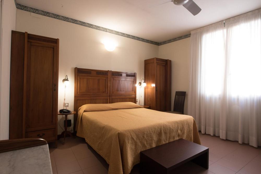 Hotel Due Mori Vicenza Esterno foto